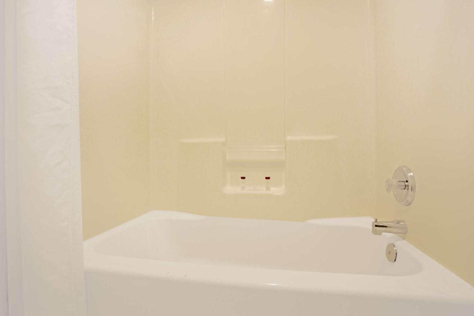 Ramada By Wyndham Draper, Utah Hotell Eksteriør bilde